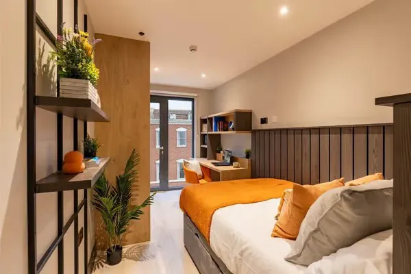 Modern Standard Ensuite