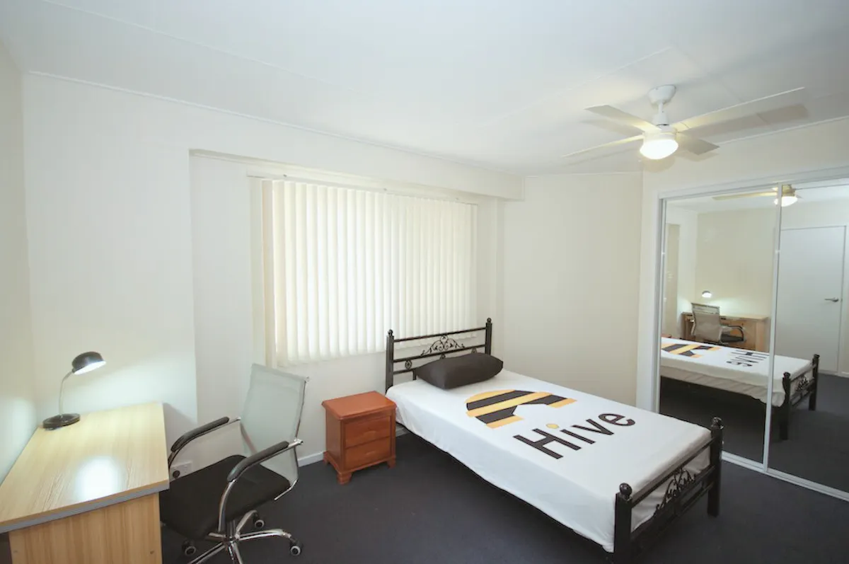 ROOM ROOM