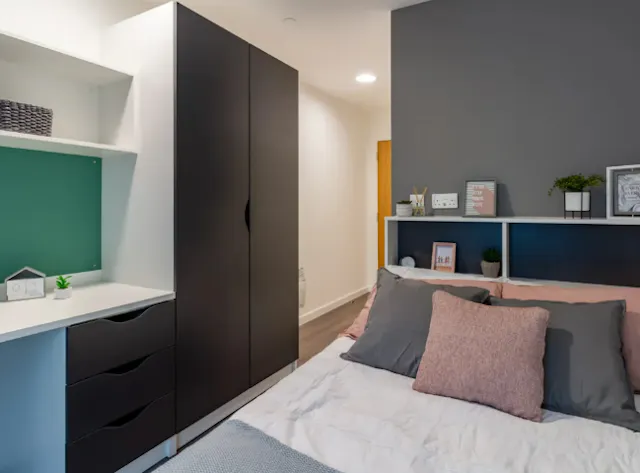Bronze En Suite room image 1