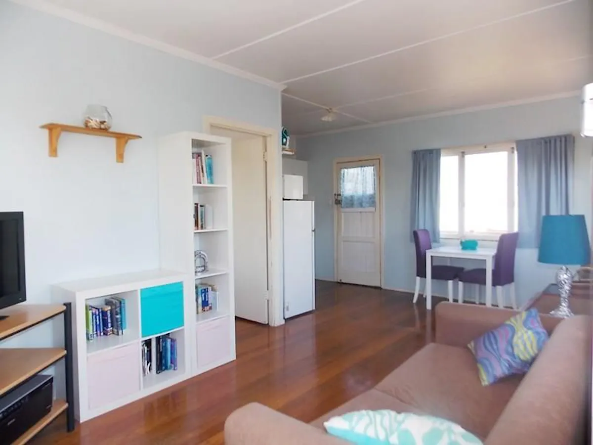 1 Bed, 1 Bath COMMON_AREA
