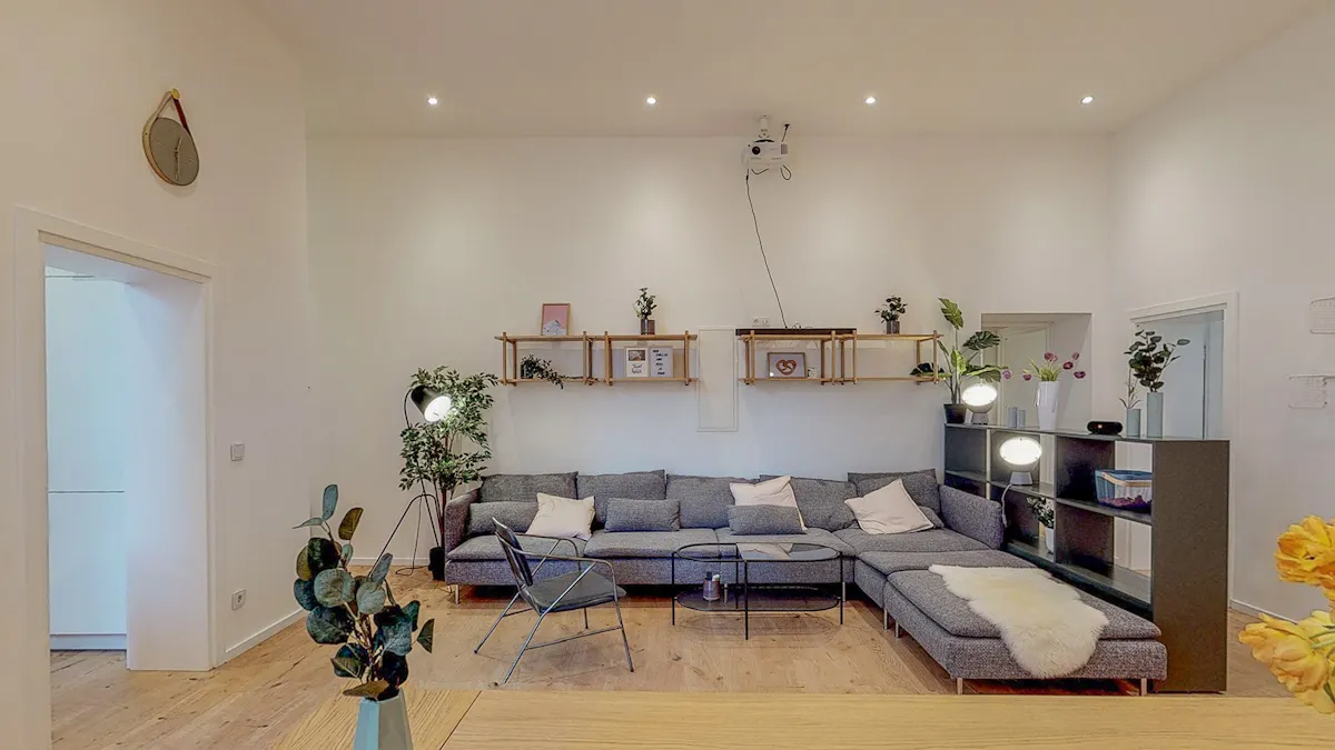 ROOM ROOM