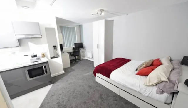 Classic Plus room image 1