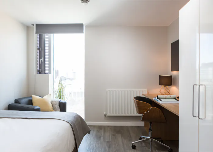 south-bank-residence-london-Bronze Studio Upper Level Premium View