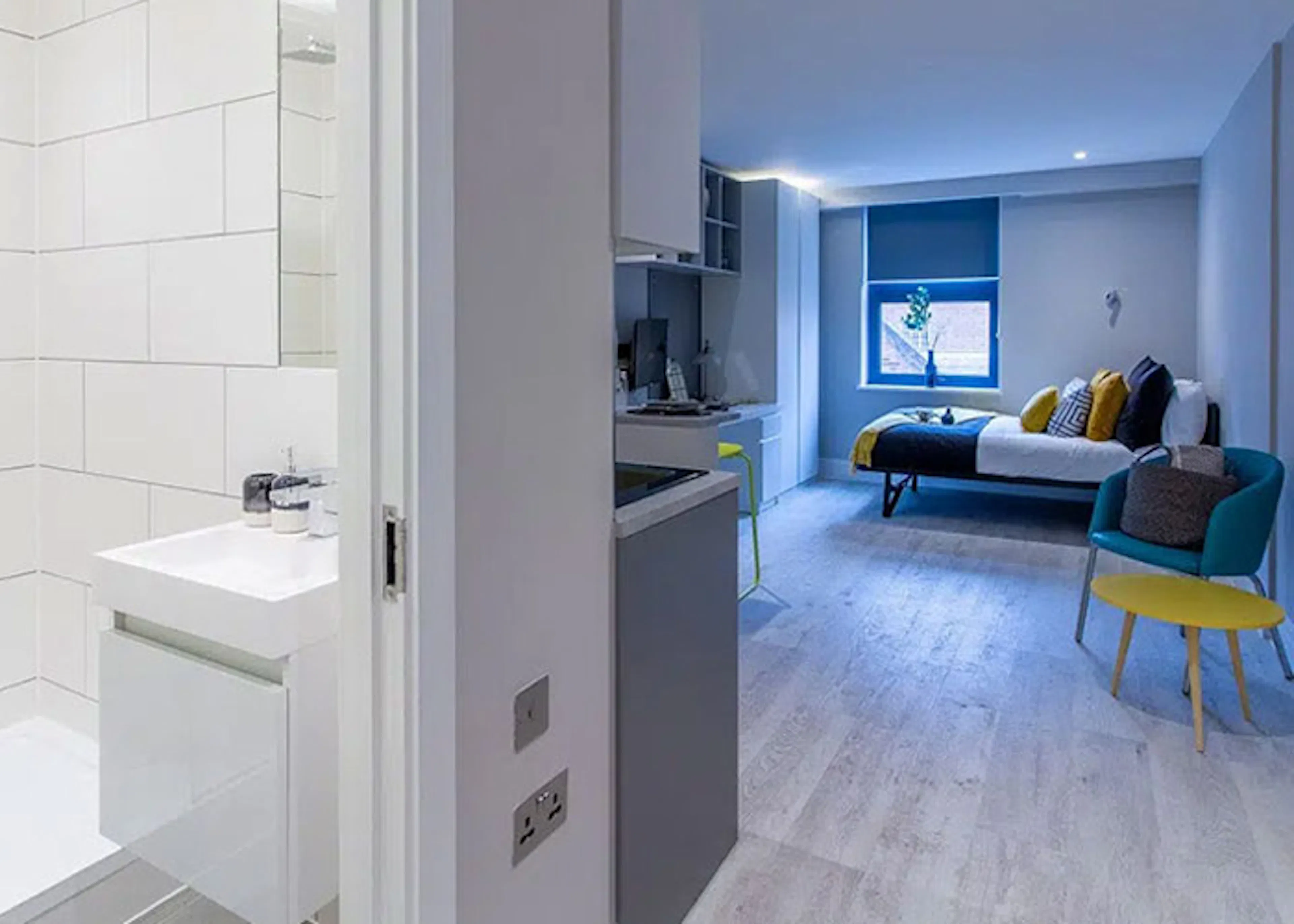 Gold Studio BATHROOM 4