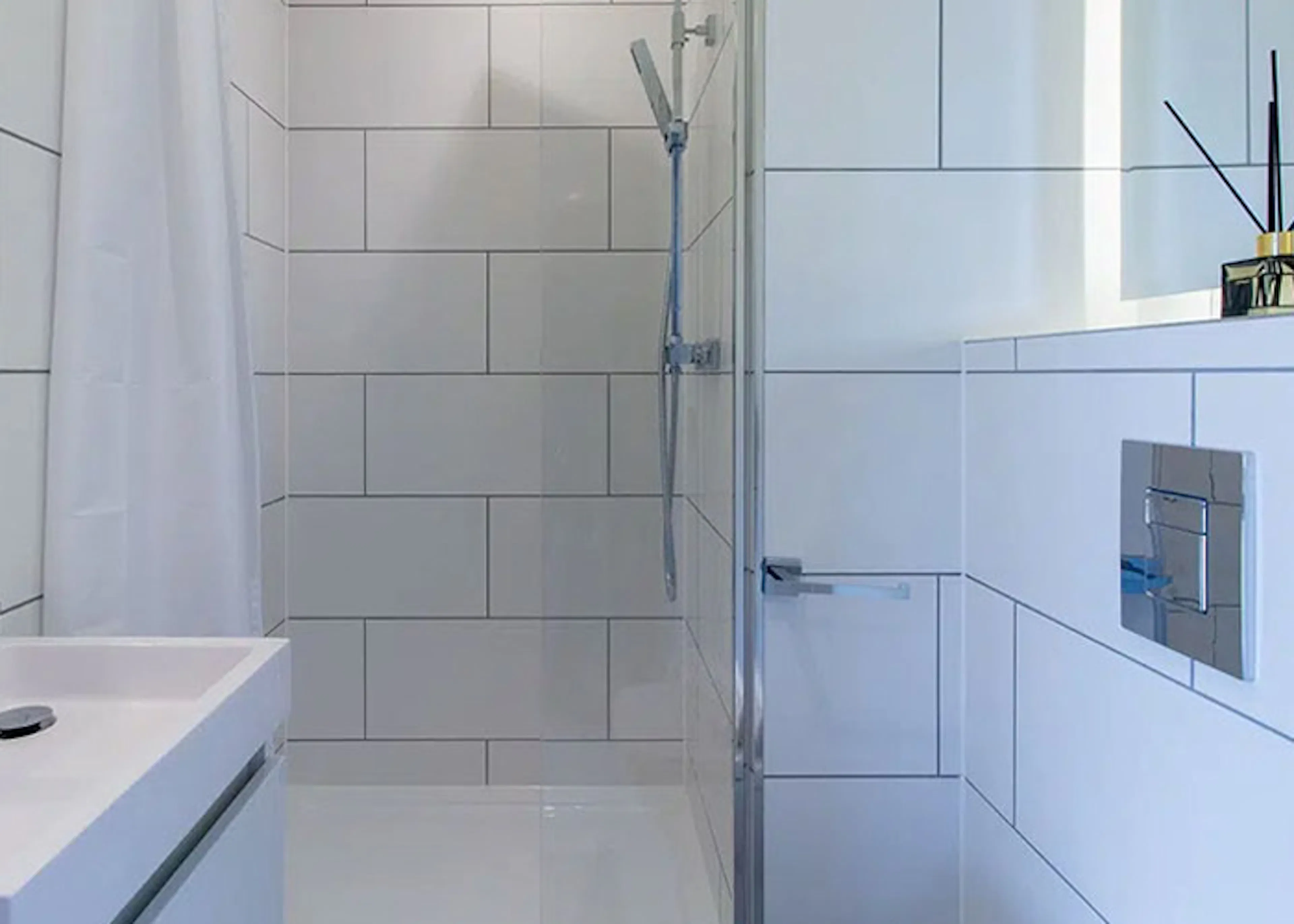 Gold Studio BATHROOM 3