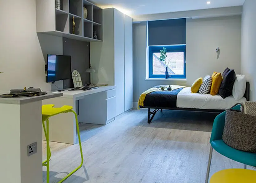 Property video thumbnail 1