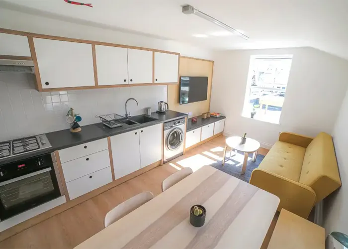 Classic En-Suite KITCHEN 4