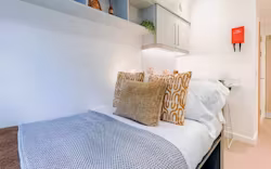 londonist-paddington-citi-view-london-Bronze Studio