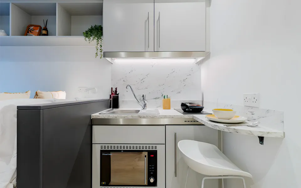 Bronze Studio KITCHEN 3