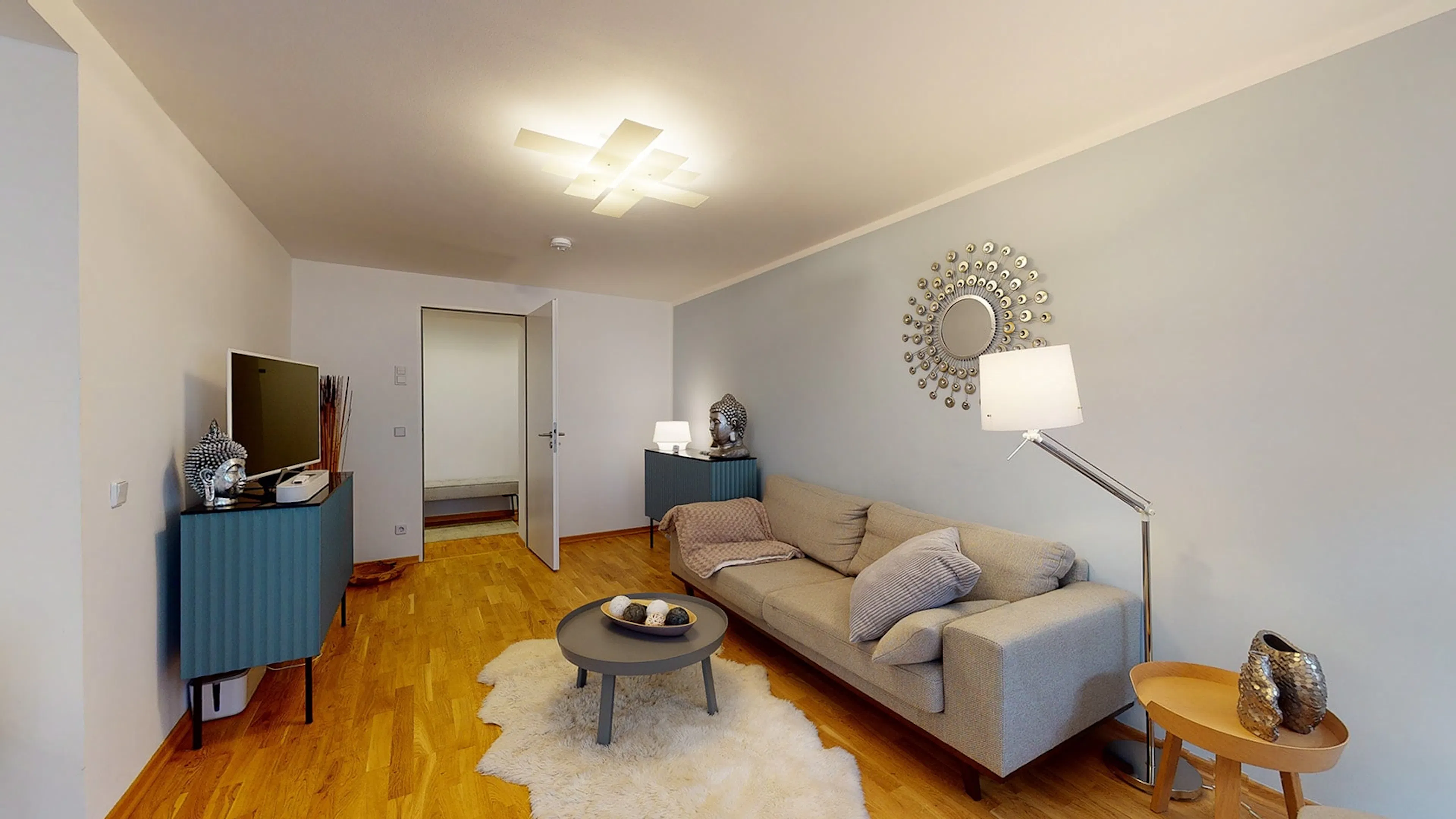 ROOM ROOM 1