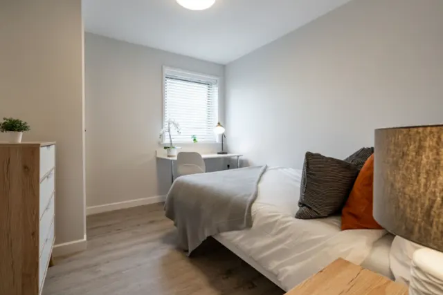 Flat 4, 6 Bedroom Apartment room image 2