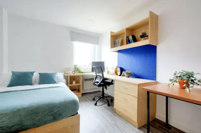 Studio Silver - Top Floor room image 1