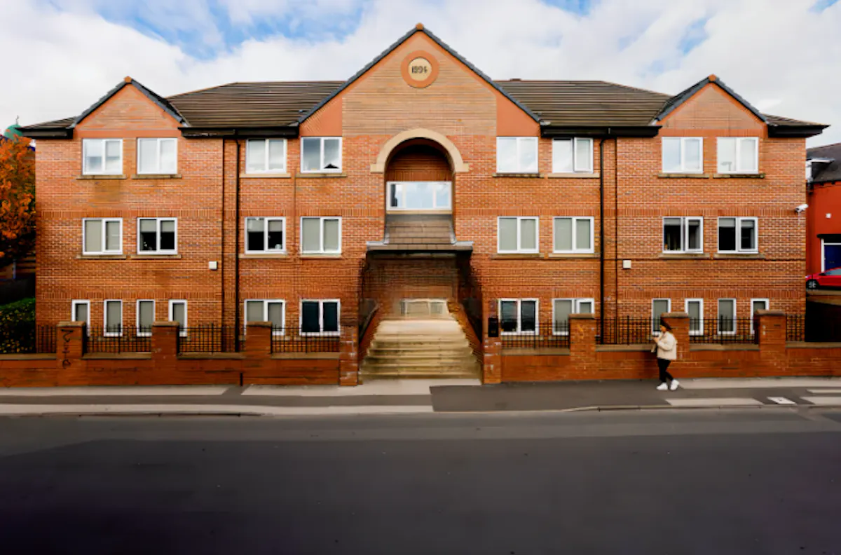 BUILDING BUILDING