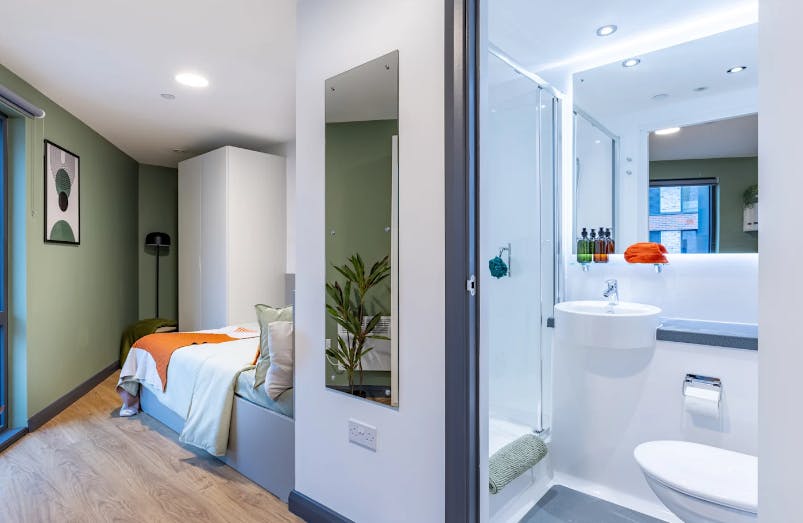 Platinum En Suite