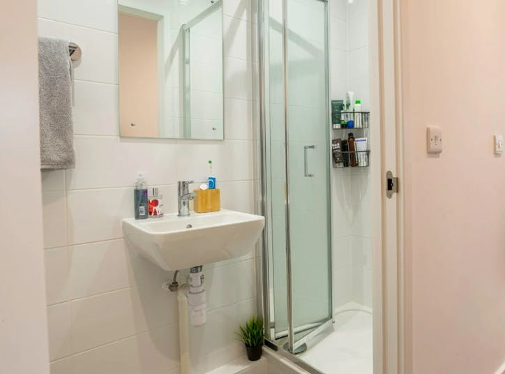 Platinum En Suite