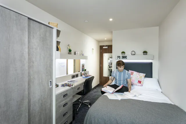 Ensuite Serviced Apartment - Platinum Plus room image 1