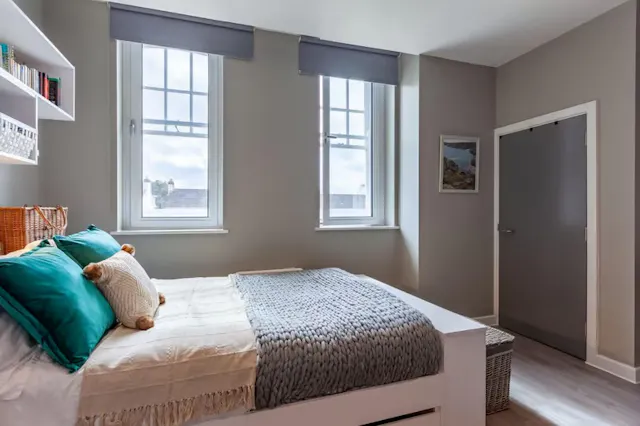 Platinum Studio with Wet Room room image 2