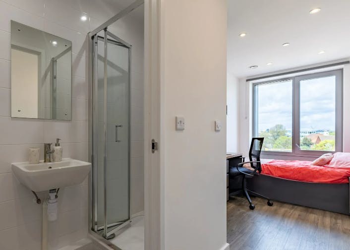 Platinum Plus En Suite