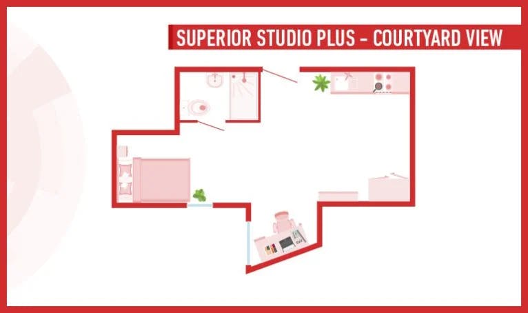 Superior Studio Plus - Courtyard View