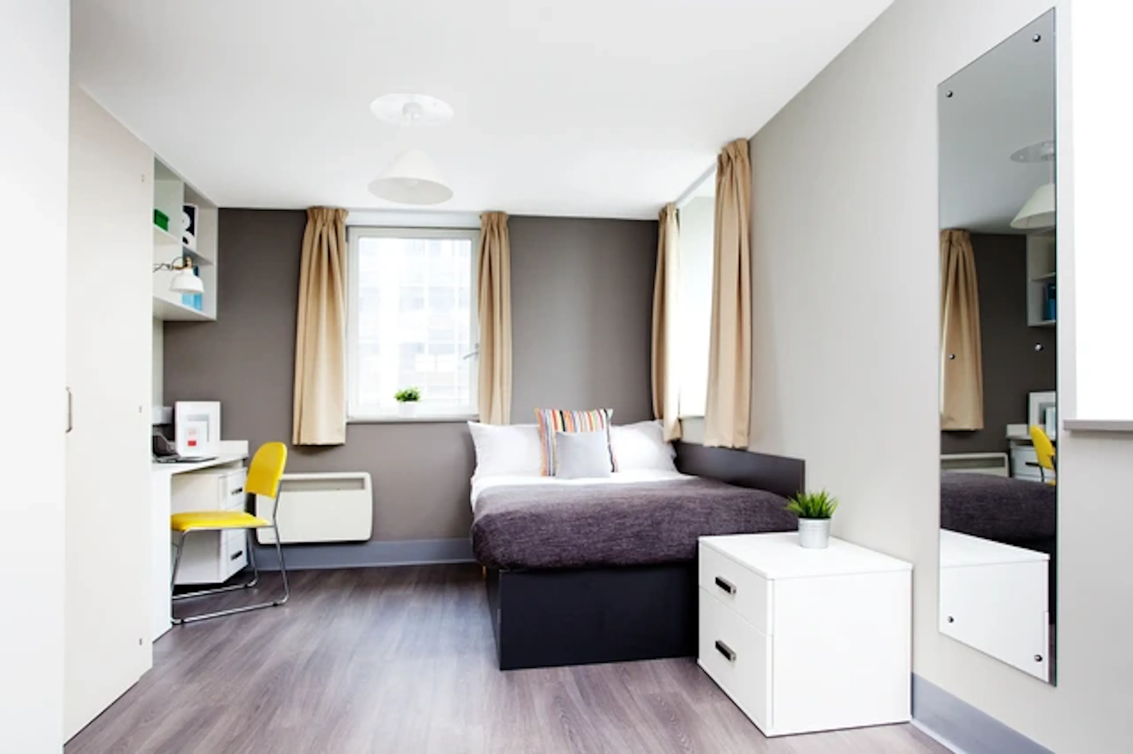 Extra large high double Ensuite ROOM 1
