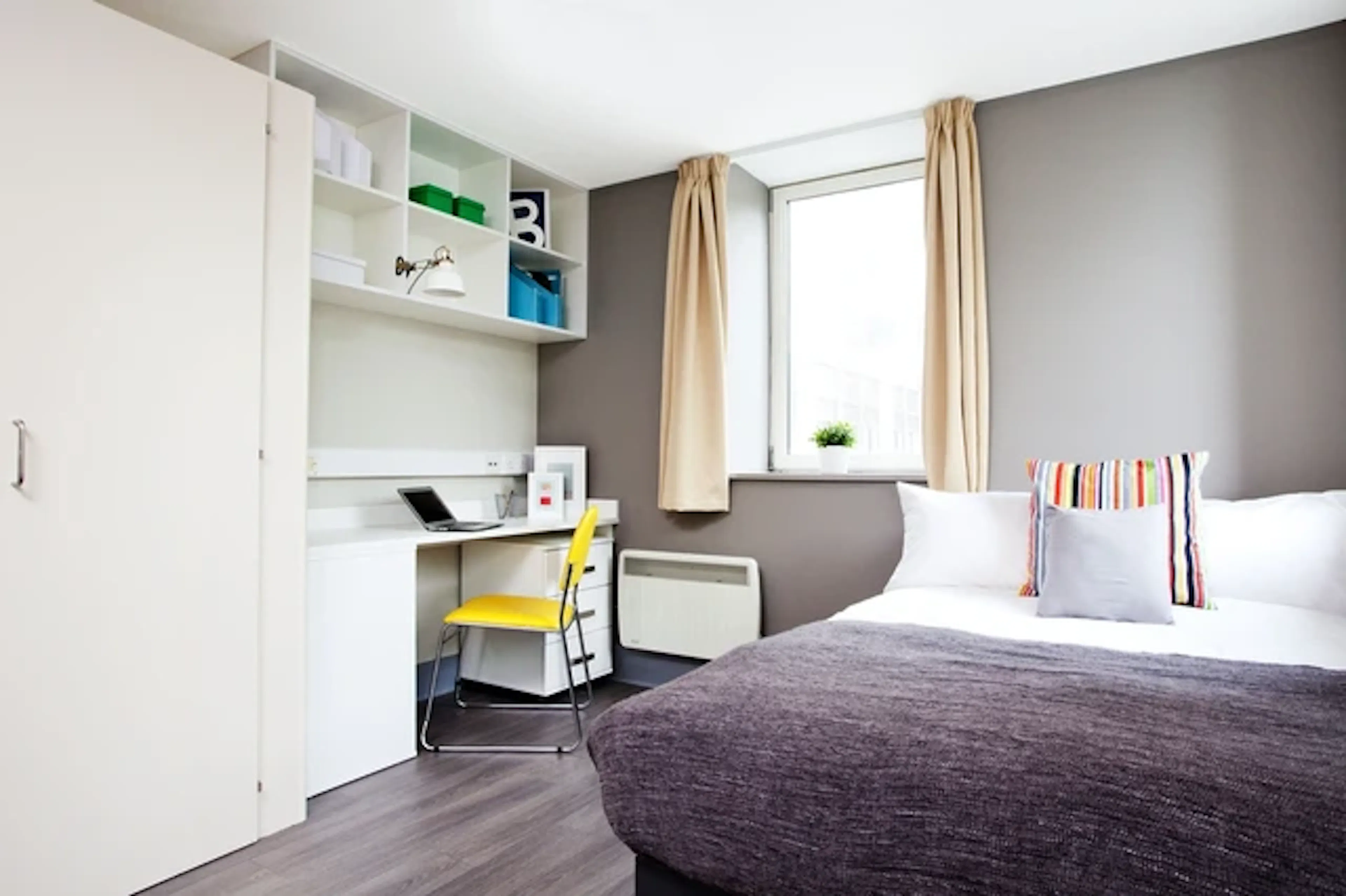 Extra large high double Ensuite ROOM 2