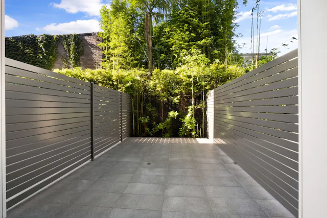 Premium Garden Single Studio room image 2