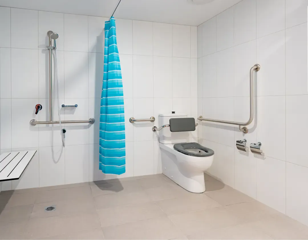 Private Studio Gold BATHROOM 3