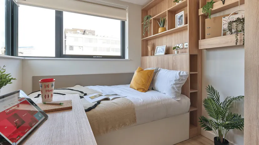 Property video thumbnail 1