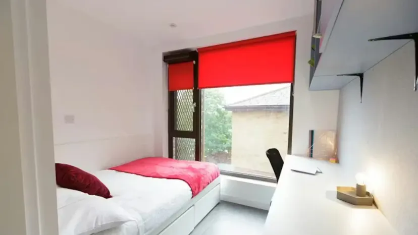 Property video thumbnail 1