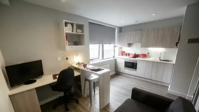 Property video thumbnail 1