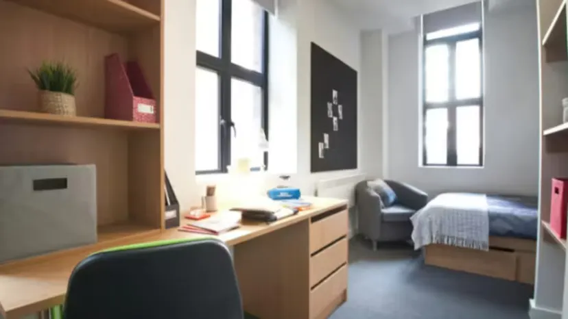 Property video thumbnail 1