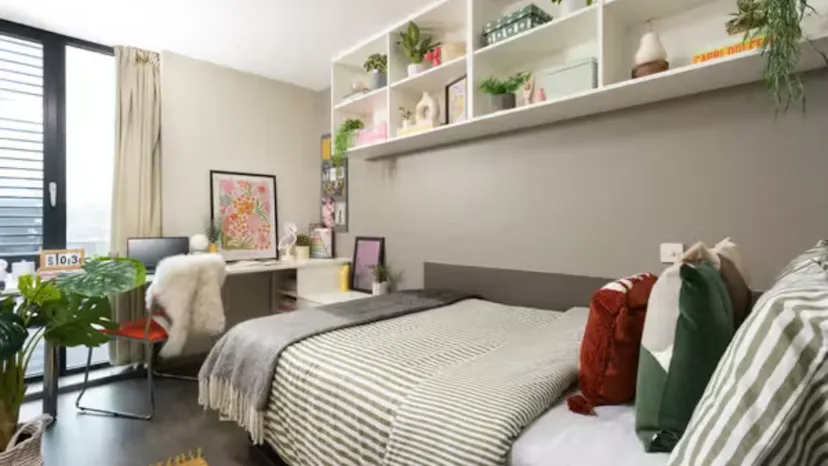 Property video thumbnail 1
