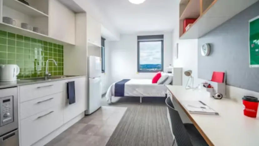 Property video thumbnail 1