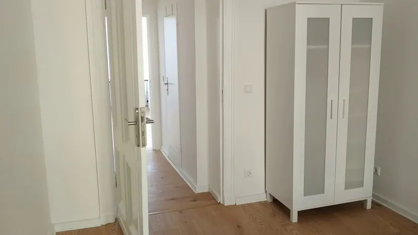 Property video thumbnail 1