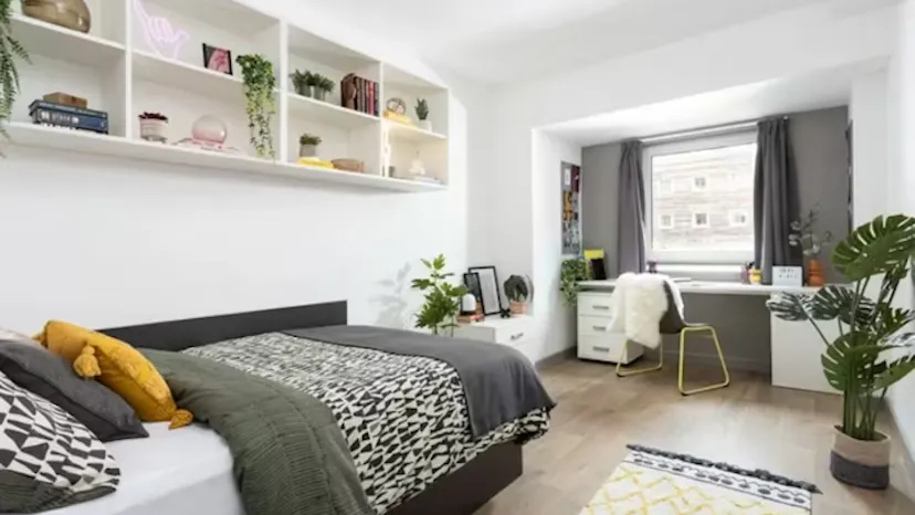 Property video thumbnail 1