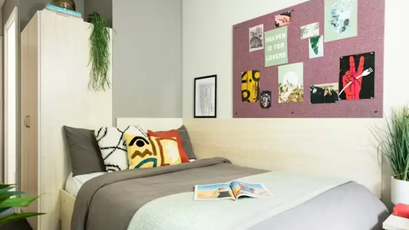 Property video thumbnail 1