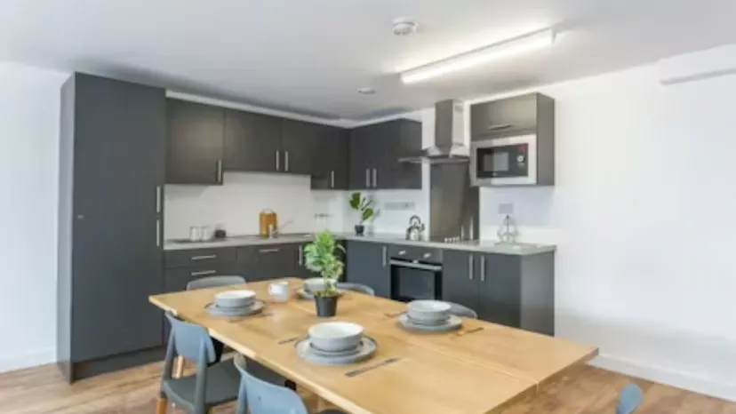 Property video thumbnail 1