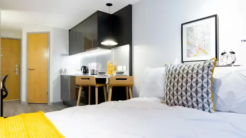 Property video thumbnail 1