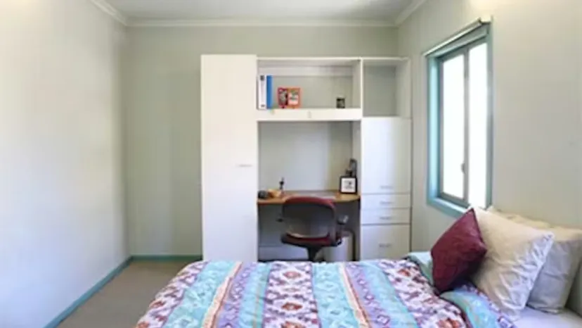 Property video thumbnail 1