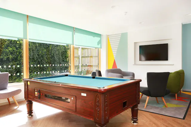 Ensuite room image 1