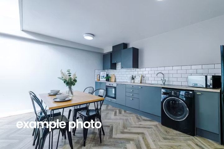 flat-48-mayfair-court-manchester-2 Bedroom Apartment-1