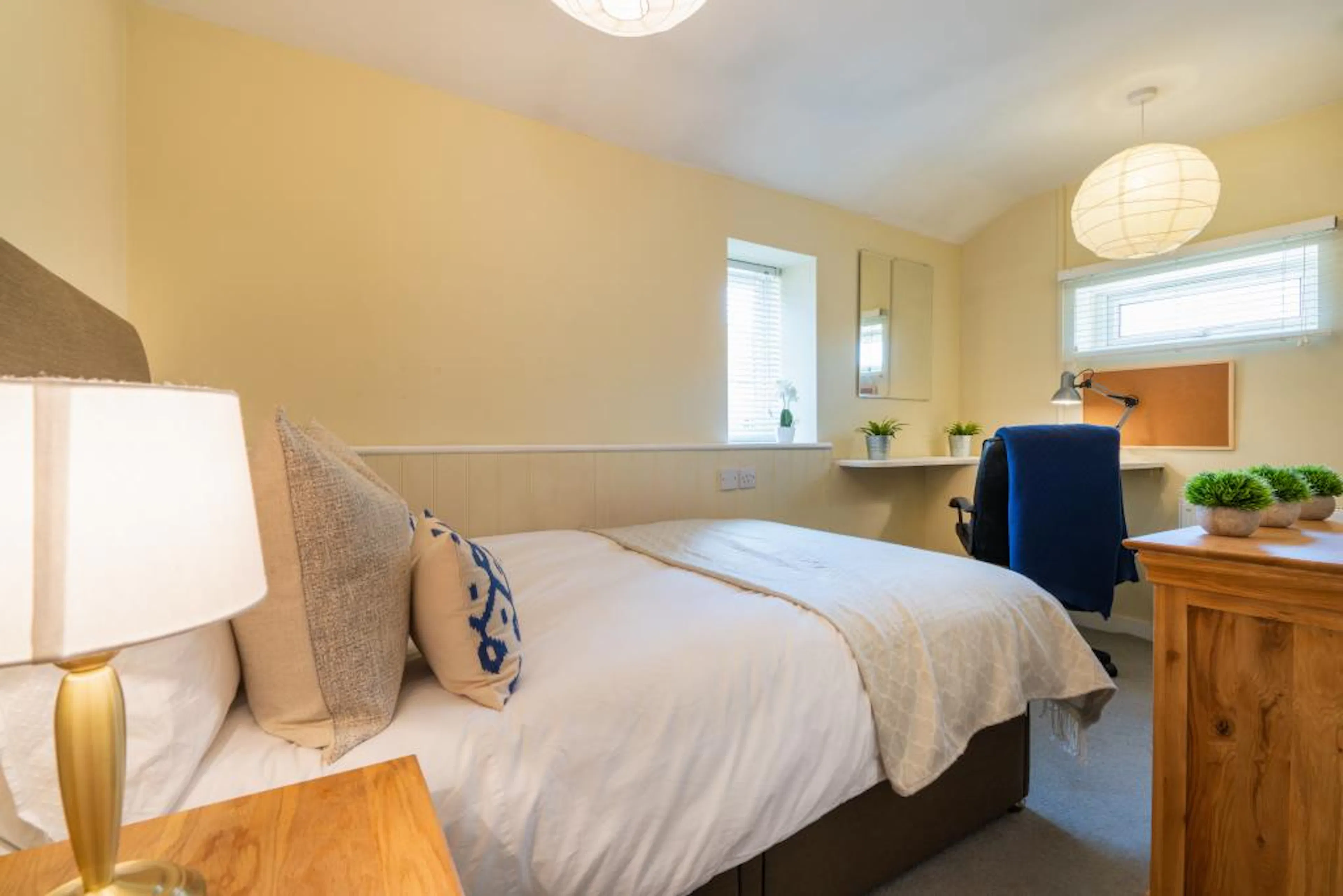 4 Bedroom Apartment ROOM 3