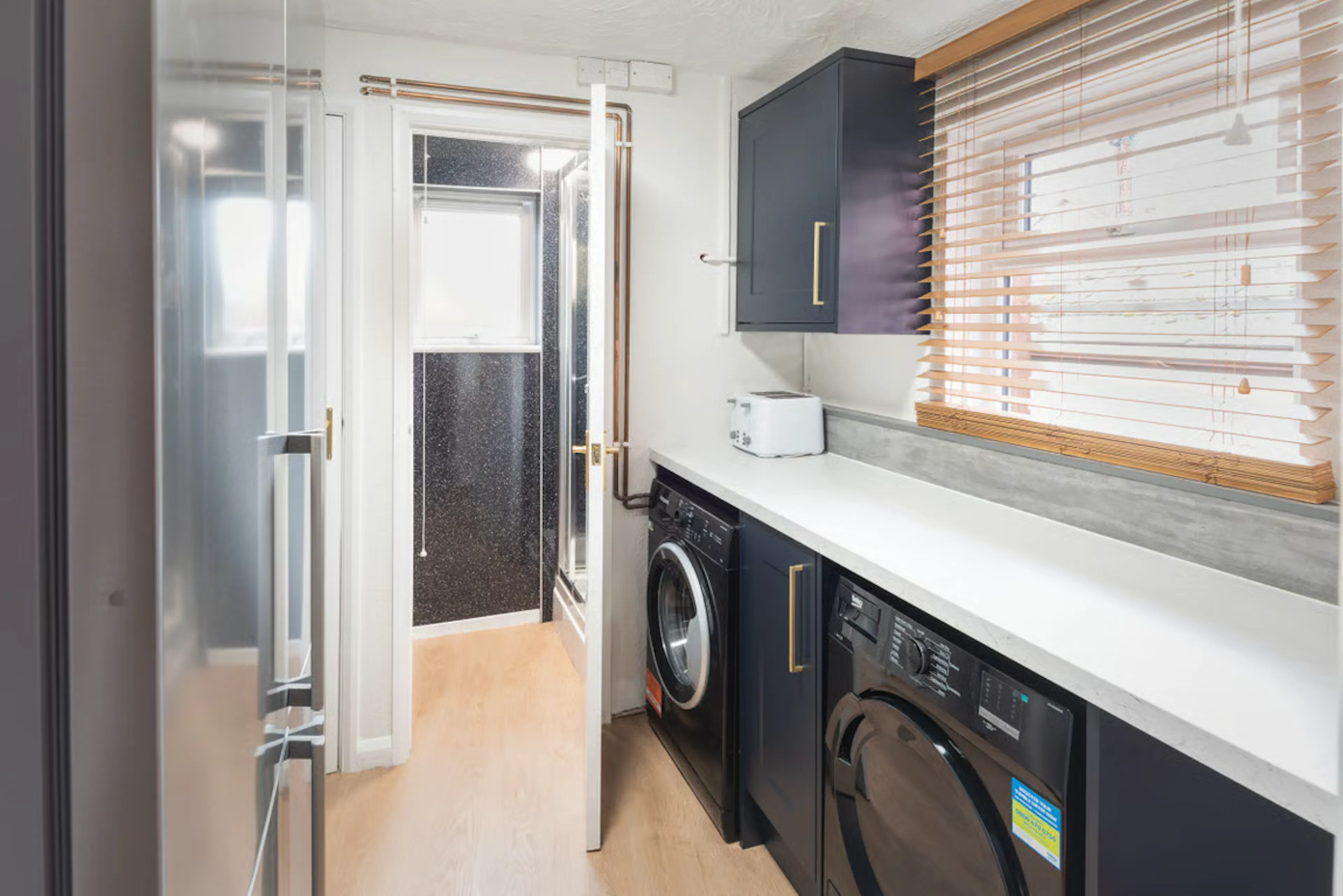 8 Bedroom Apartment KITCHEN 4