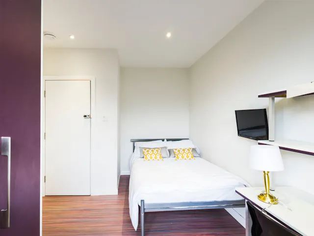 5 Bedroom Apartment room image 1