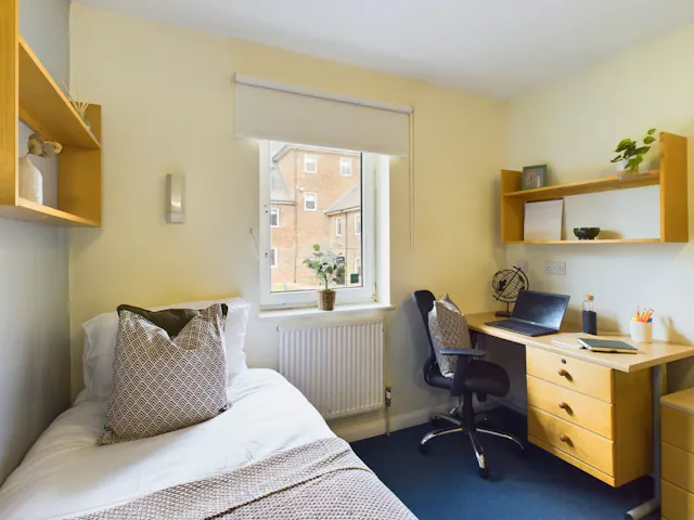 1 Bed Apartment room image 2