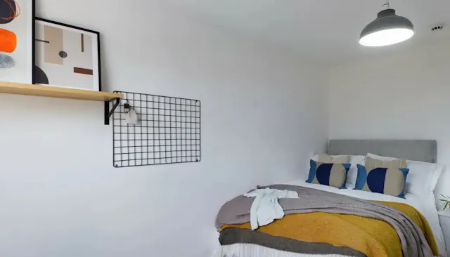 9 Bedroom House room image 17