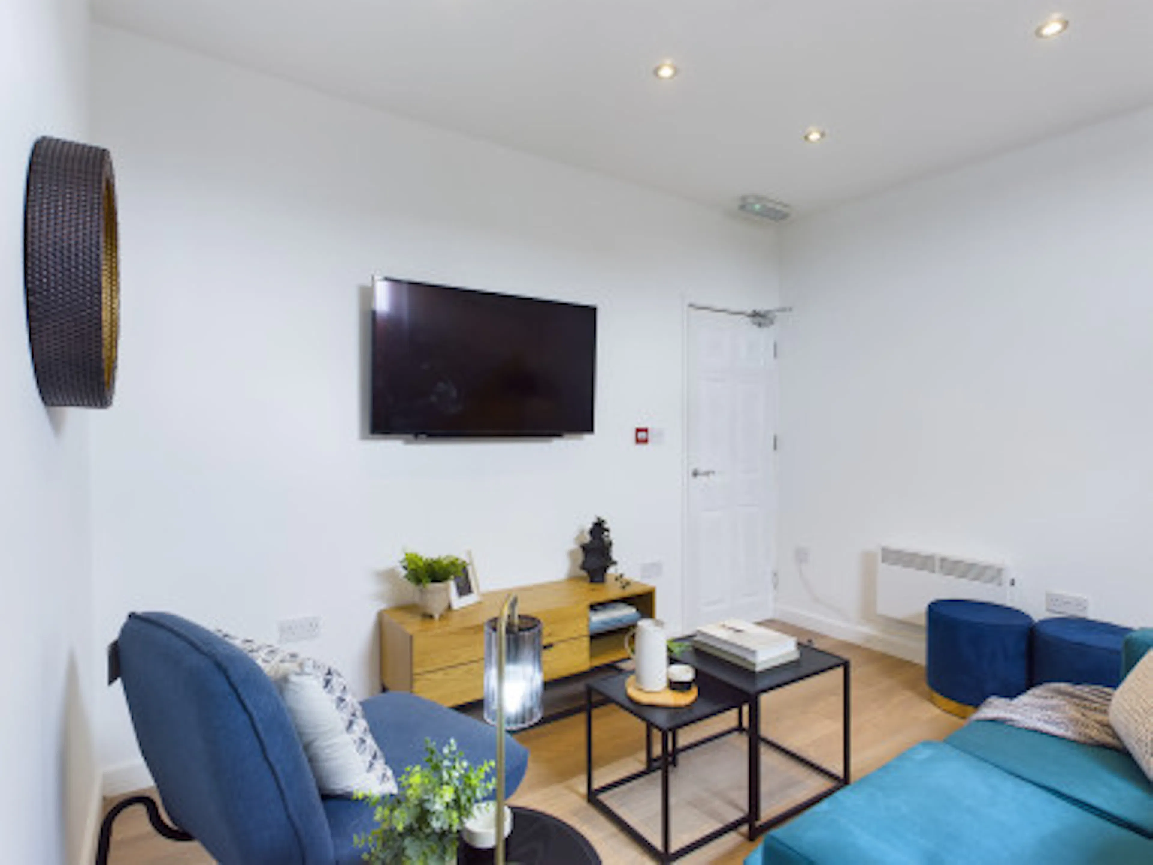 9 Bedroom House ROOM 4