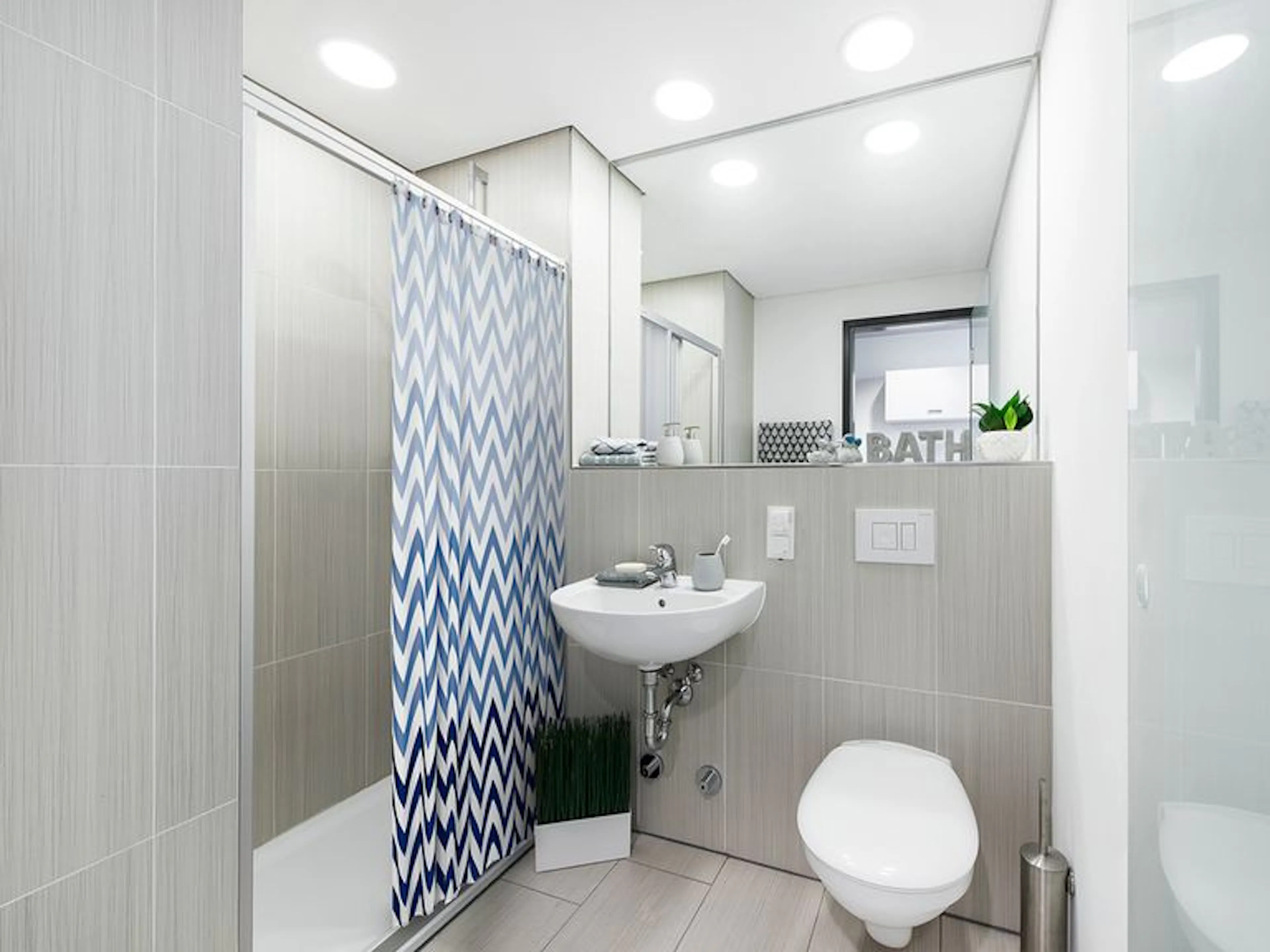 Basic Studio Diamond BATHROOM 3