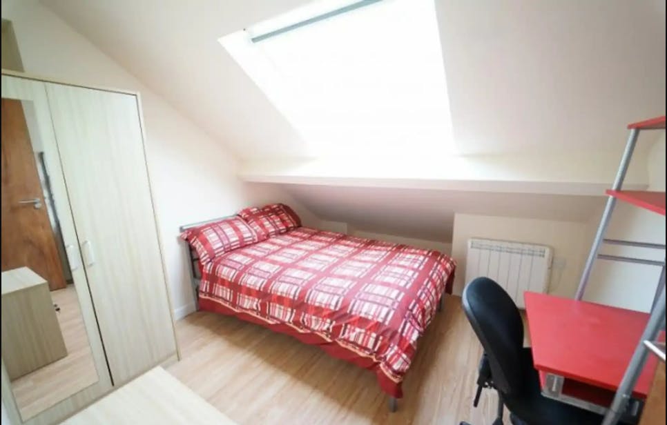 Bronze Non Ensuite