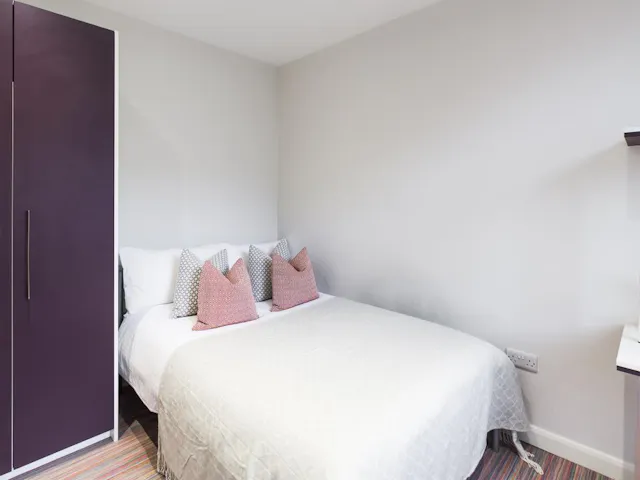5 Bedroom Apartment room image 1